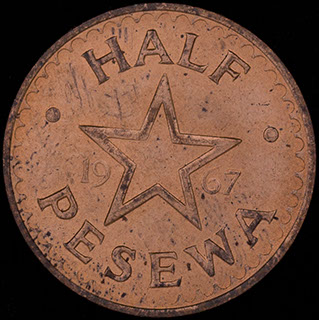 Гана. 1/2 песевы 1967 г. Медь Гана. 1/2 песевы 1967 г. Медь
